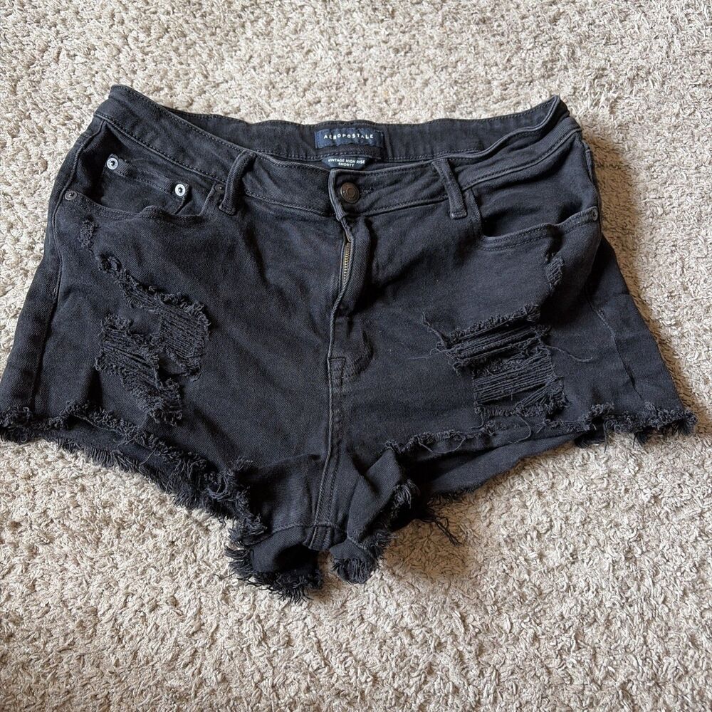 Aeropostale women’s vintage high rise shorty denim Black shorts size 16 distress